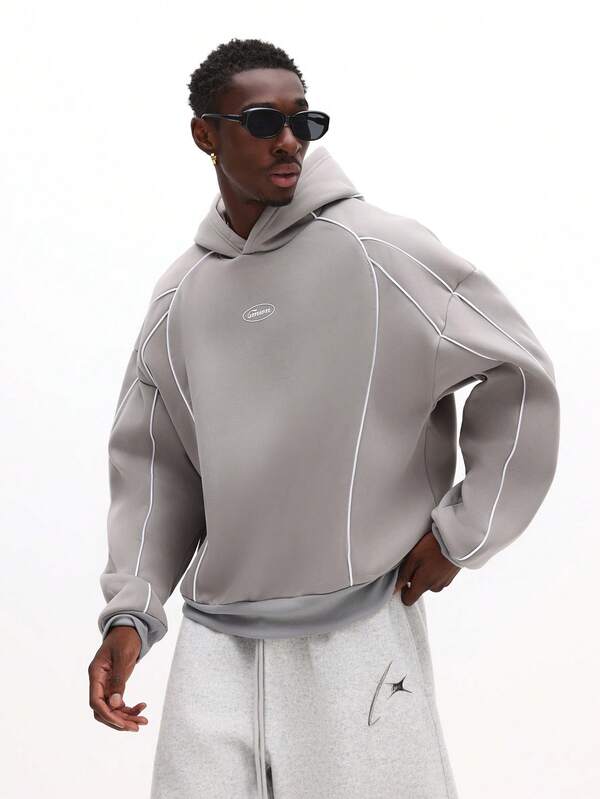 Moletom Oversized Com Recortes Estilo Streetwear Futurista