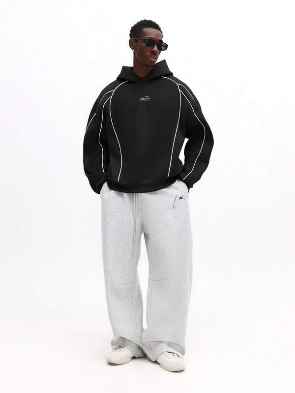 Moletom Oversized Com Recortes Estilo Streetwear Futurista