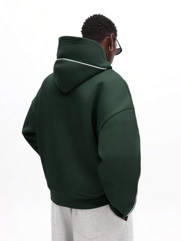 Moletom Oversized Com Recortes Estilo Streetwear Futurista